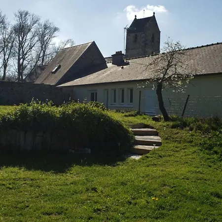 Casa de Férias Les Bulles D'evanez Mont-saint-michel Jacuzzi Interieur Privatif Illimite